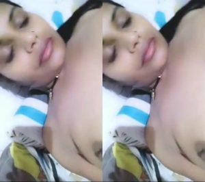 Desi Hot Bhabhi Blowjob and Fucking