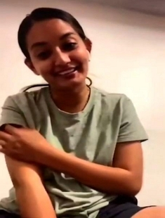Sexy Paki Girl Showing Boob and Pussy Fingering