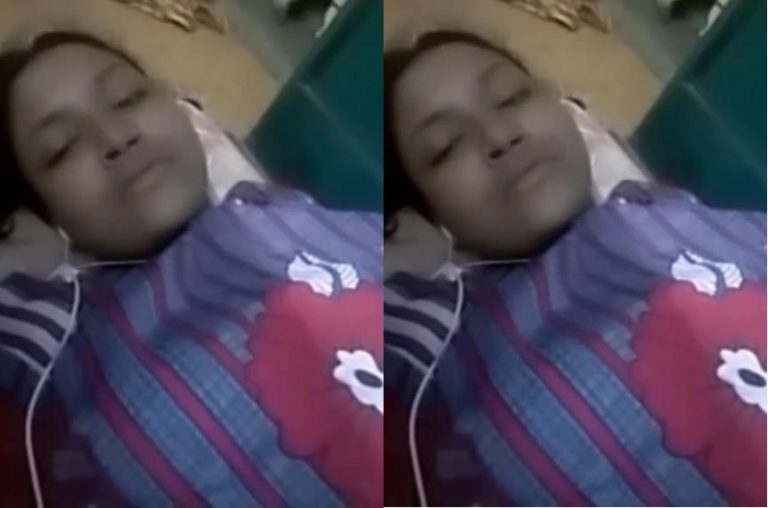 Sexy Girl Fingering On Video Call 2