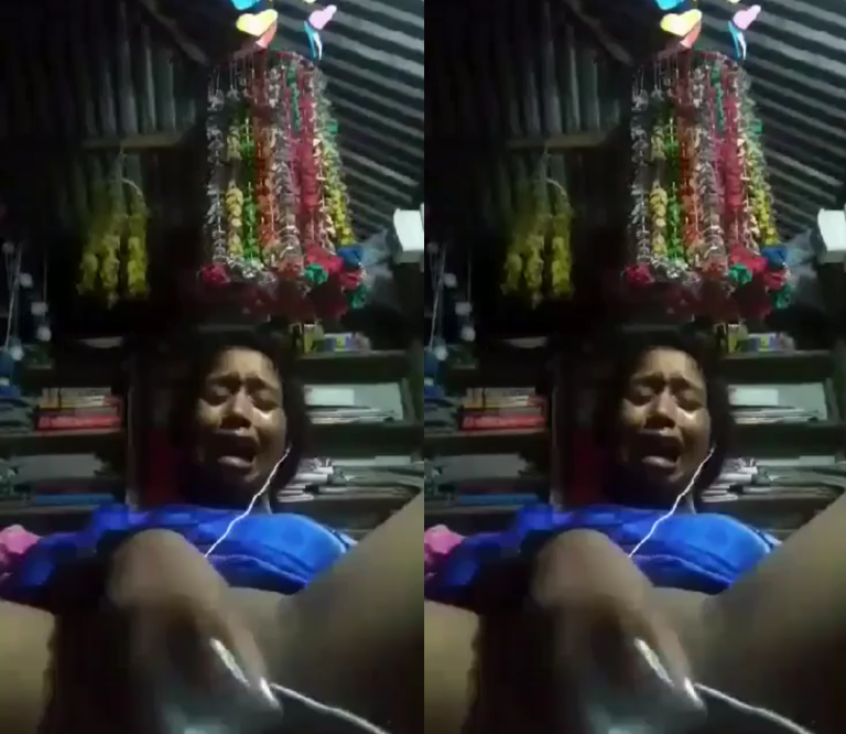 Horny Bangladeshi Girl Masturbating With Perfume Bottle