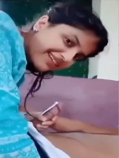 Sexy Girl Giving Blowjob To BF