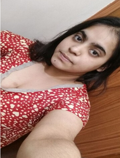 Beautiful Sexy Tanker Gf Showing