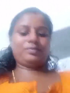 Desi Bhabhi Little Hairy Pussy Showing