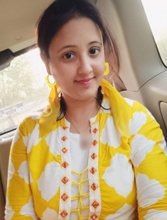 Beautiful Cute Girl Showing Boobs