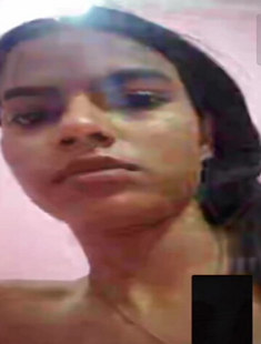 Sexy Gf Showing Lover