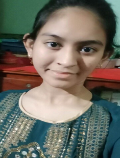 Beautiful Cute Gf Showing Boobs Pussy