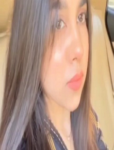 Beautiful GF Showing Nude On Camera