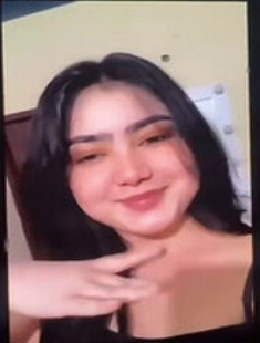 Pretty Cute Girl Nude Show And Fingering