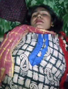 Desi Village Bhabhi Fucked Hard And Moaning