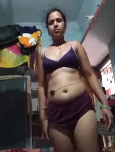 Village Aunty Nude Show On Camera