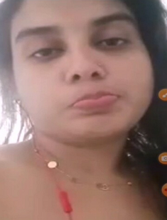 Bigboob Beautiful Sexy Gf Showing