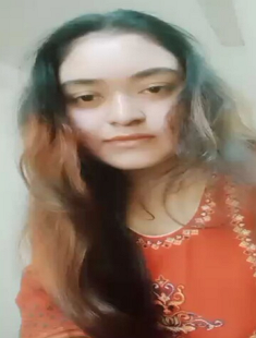 Beautiful Sexy Gf Showing Playing With Boobs