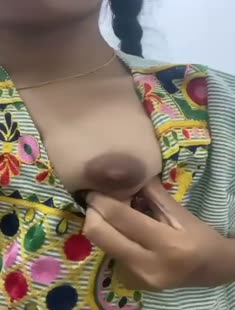 Cute Slim Young Mallu Gf Teasing Nipples 1
