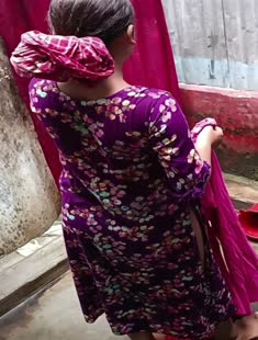 Sexy Figure Village Girl Nude Captured By Neighbour While Bathing